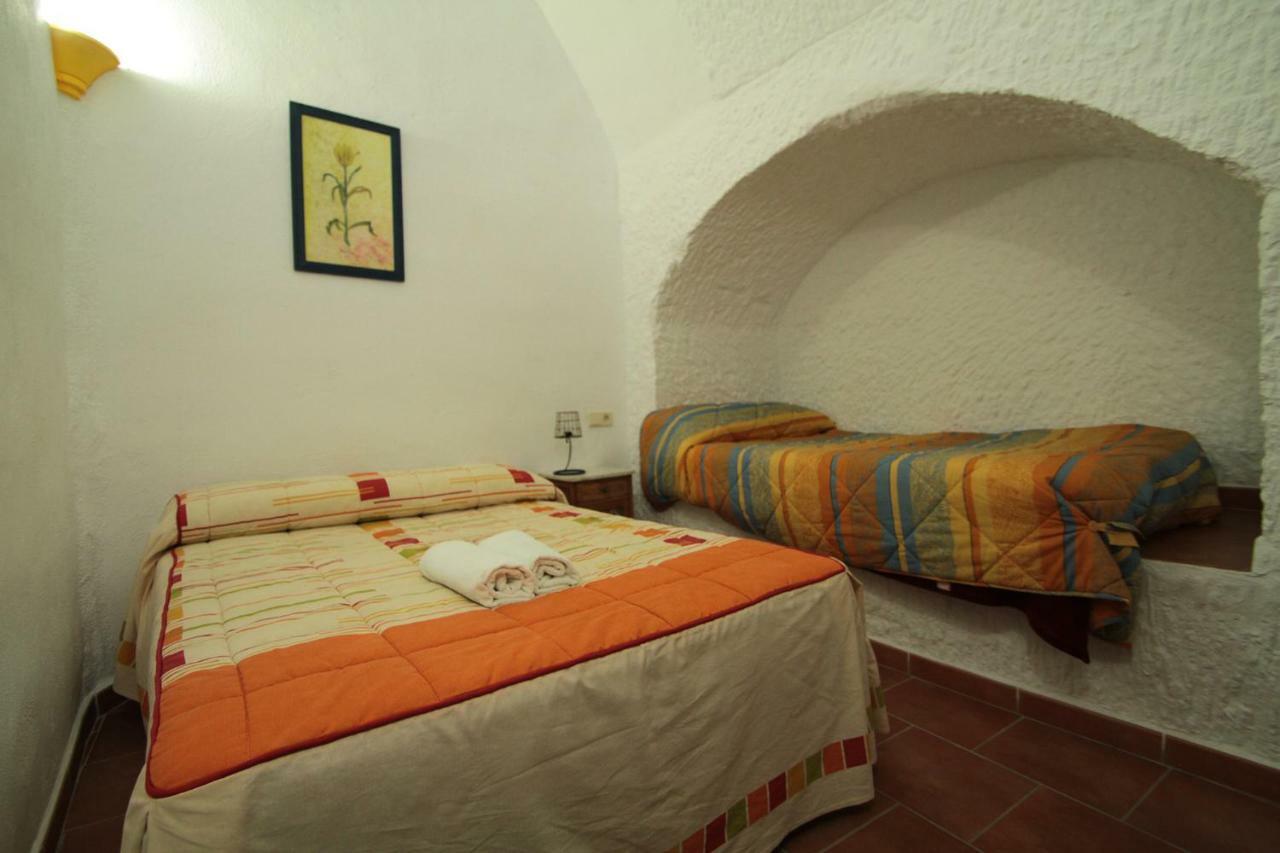 Cuevas La Chumbera Pension Benalúa de Guadix Buitenkant foto